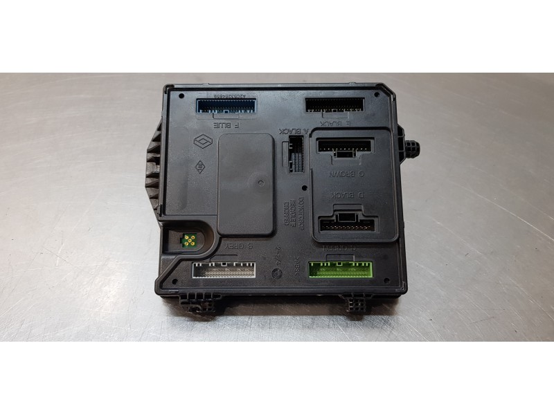 Recambio de modulo electronico para renault scenic iii limited referencia OEM IAM 284B18853R  