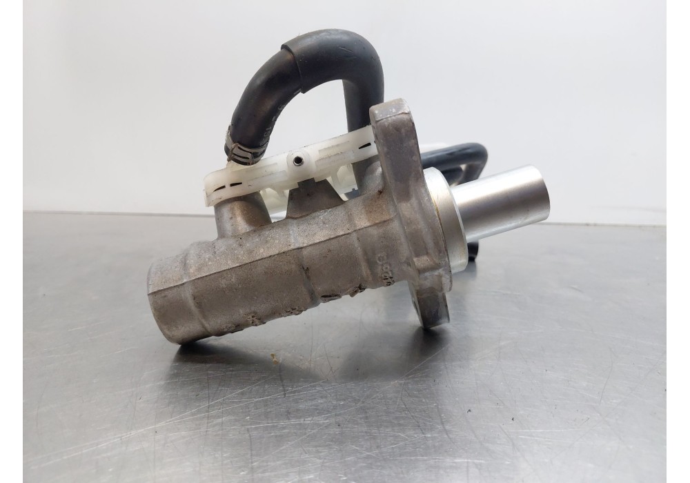 Recambio de bomba freno para nissan nt400 cabstar (f24m) 28.12, 32.12, 35.12 (f91an) referencia OEM IAM   