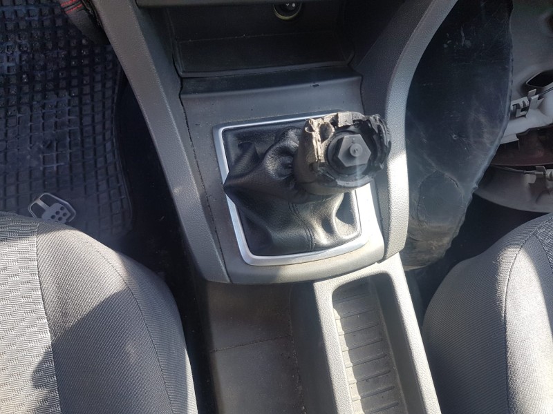 ford focus berlina (cap) del año 2005