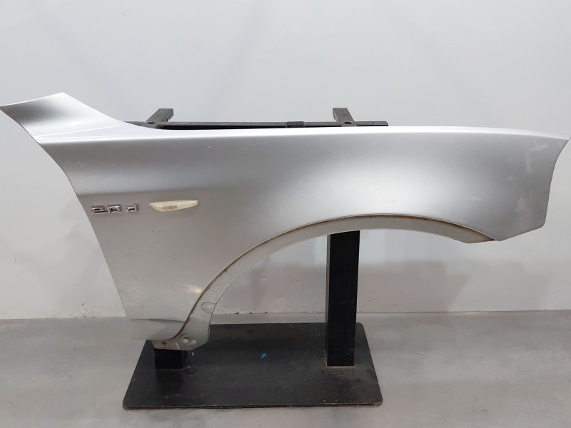 Recambio de aleta delantera derecha para bmw x3 (e83) 2.0 d referencia OEM IAM   