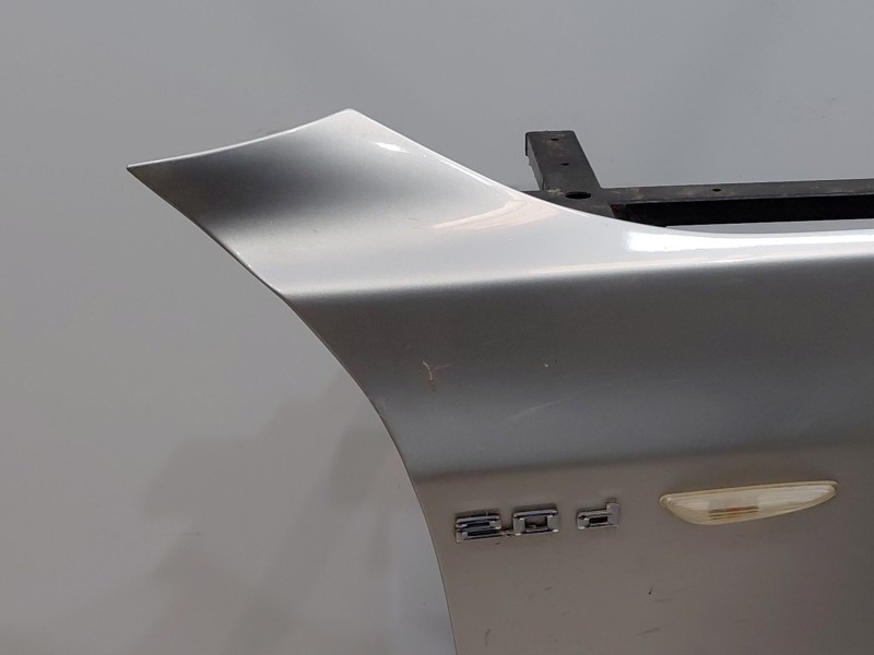 Recambio de aleta delantera derecha para bmw x3 (e83) 2.0 d referencia OEM IAM   