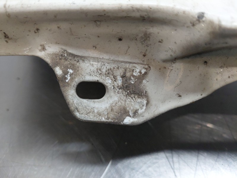 Recambio de aleta delantera derecha para nissan nt400 cabstar (f24m) 28.12, 32.12, 35.12 (f91an) referencia OEM IAM F1262MA0M0  