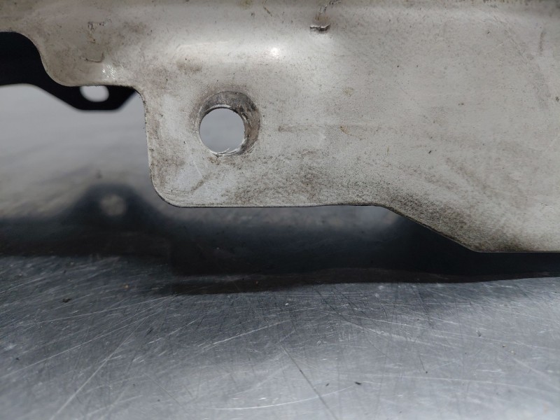 Recambio de aleta delantera izquierda para nissan nt400 cabstar (f24m) 28.12, 32.12, 35.12 (f91an) referencia OEM IAM F1263MA0M0