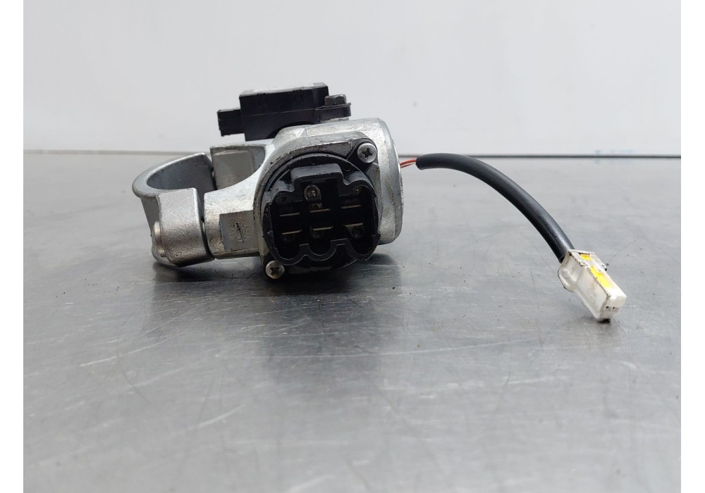 Recambio de antirrobo para nissan nt400 cabstar (f24m) 28.12, 32.12, 35.12 (f91an) referencia OEM IAM 48700MB425  