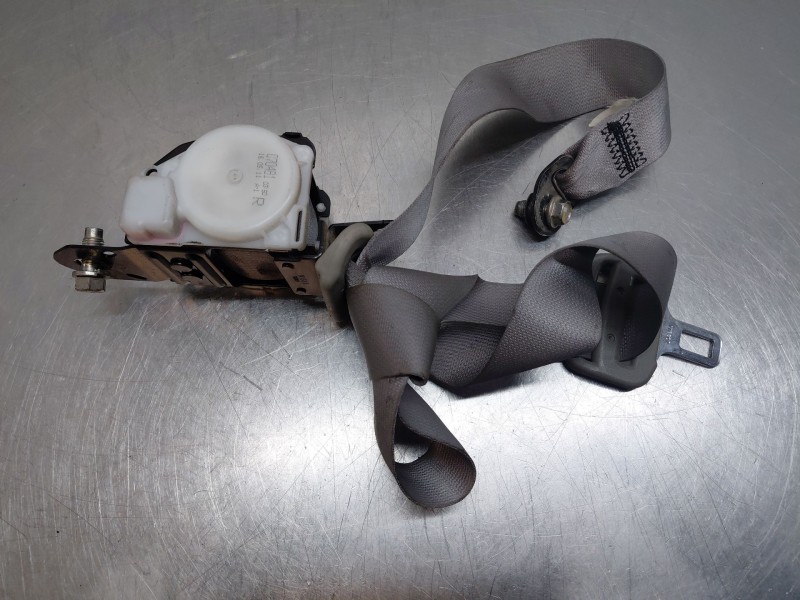 Recambio de cinturon seguridad delantero derecho para nissan nt400 cabstar (f24m) 28.12, 32.12, 35.12 (f91an) referencia OEM IAM