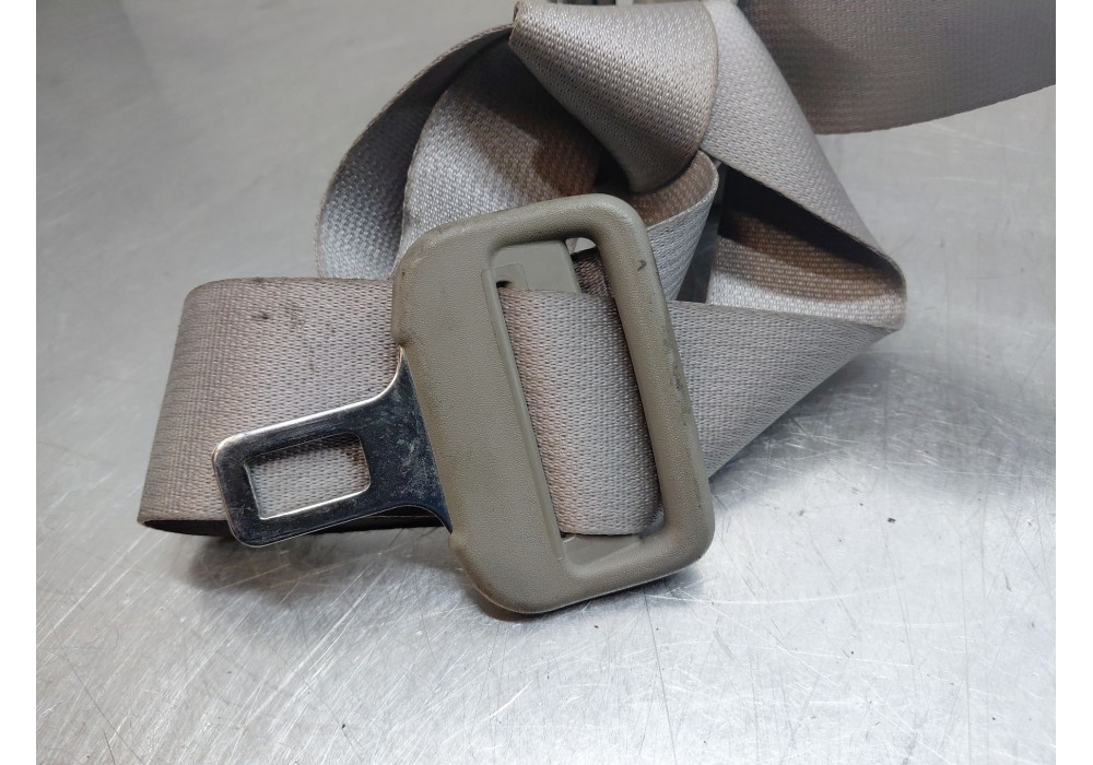 Recambio de cinturon seguridad delantero derecho para nissan nt400 cabstar (f24m) 28.12, 32.12, 35.12 (f91an) referencia OEM IAM