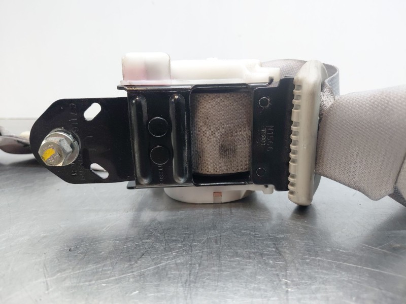 Recambio de cinturon seguridad delantero derecho para nissan nt400 cabstar (f24m) 28.12, 32.12, 35.12 (f91an) referencia OEM IAM