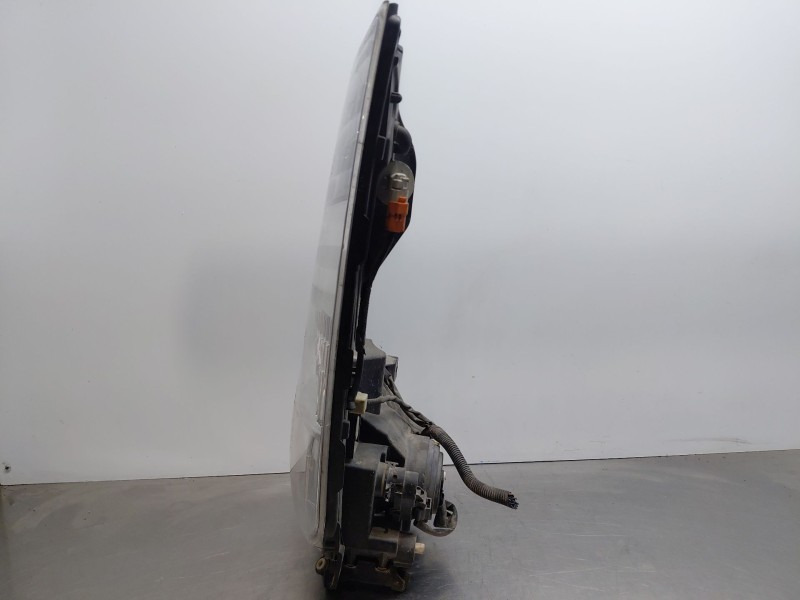 Recambio de faro izquierdo para nissan nt400 cabstar (f24m) 28.12, 32.12, 35.12 (f91an) referencia OEM IAM 26060LC60A  