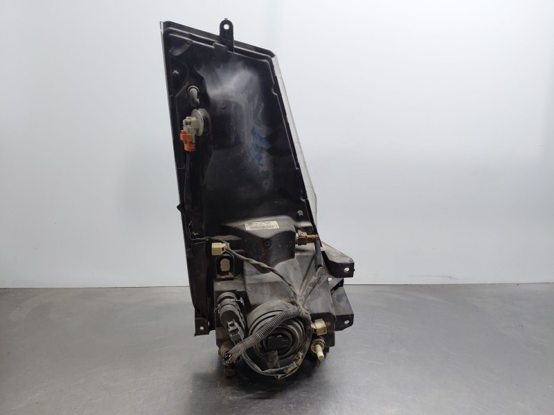 Recambio de faro izquierdo para nissan nt400 cabstar (f24m) 28.12, 32.12, 35.12 (f91an) referencia OEM IAM 26060LC60A  
