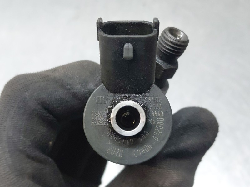 Recambio de inyector para citroën xsara picasso (n68) 1.6 hdi referencia OEM IAM 0445110188  