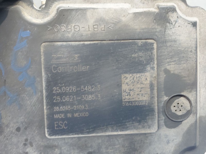 Recambio de abs para nissan nt400 cabstar (f24m) 28.12, 32.12, 35.12 (f91an) referencia OEM IAM 47660LC64B 47660LC60D 