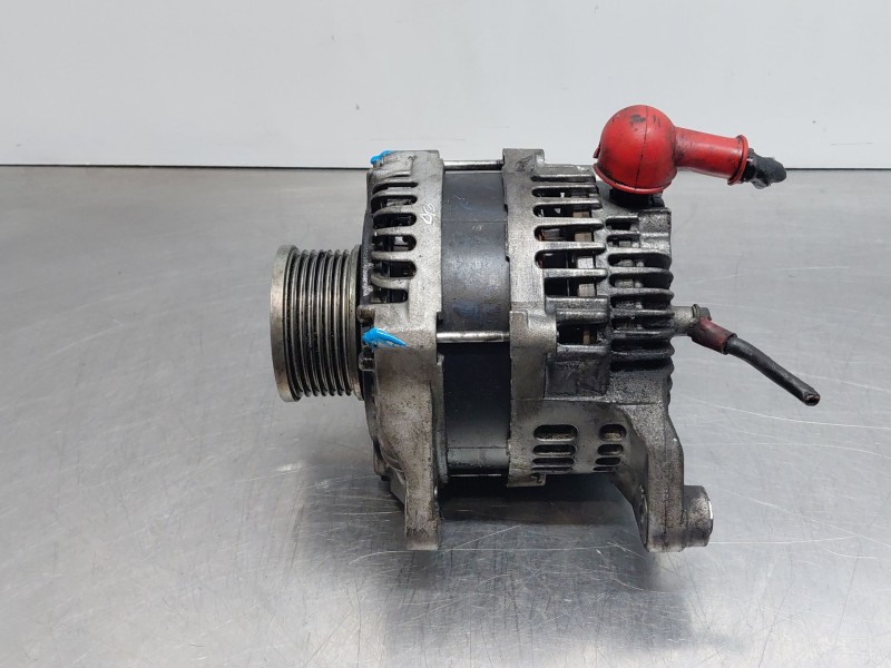Recambio de alternador para nissan nt400 cabstar (f24m) 28.12, 32.12, 35.12 (f91an) referencia OEM IAM 231001AT6M  