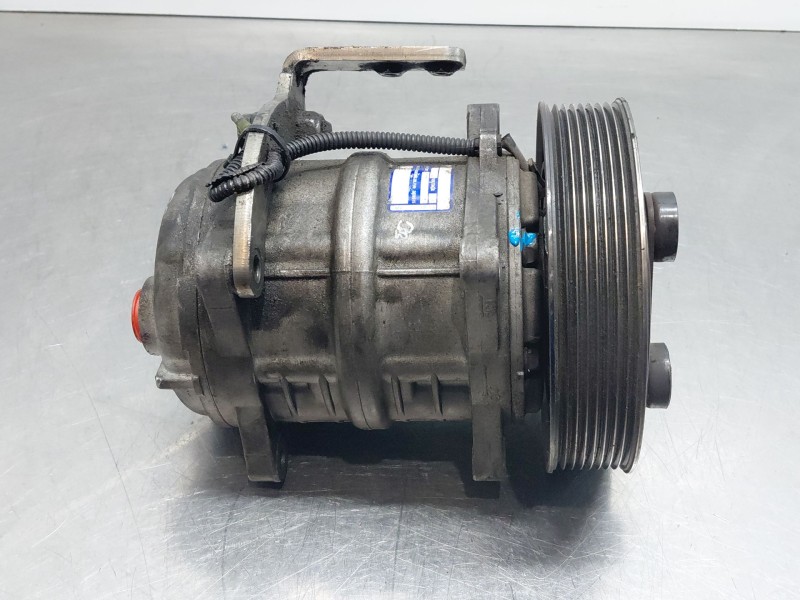 Recambio de compresor aire acondicionado para nissan nt400 cabstar (f24m) 28.12, 32.12, 35.12 (f91an) referencia OEM IAM 926004X