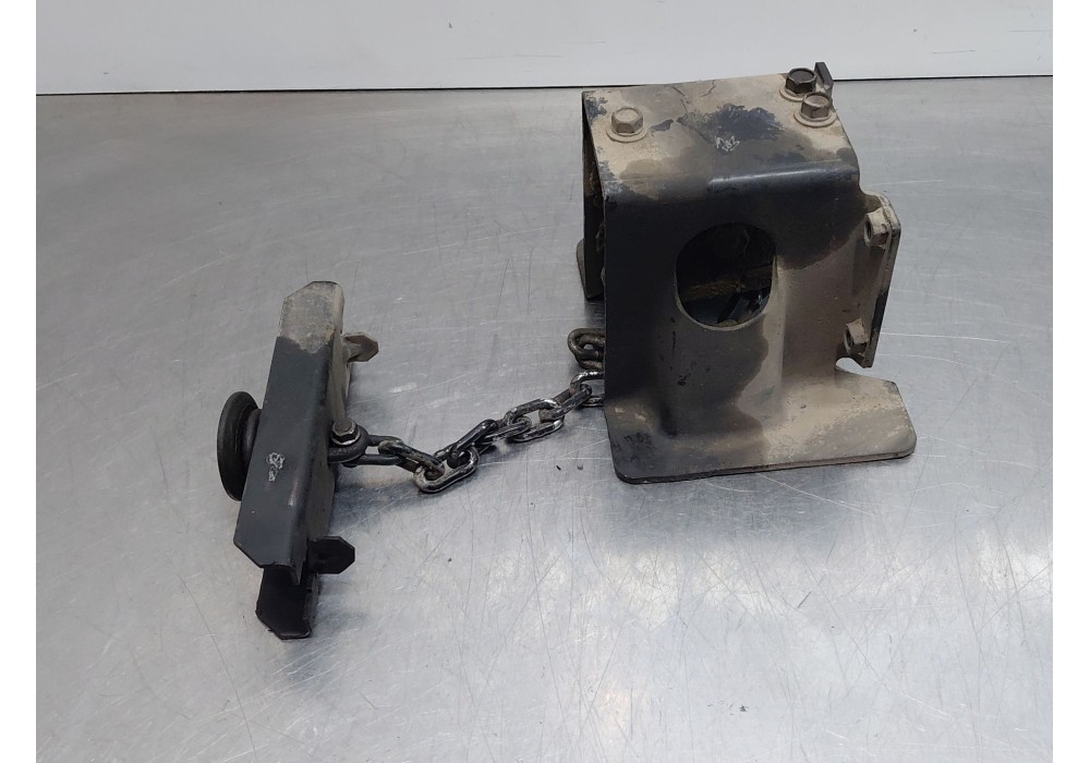 Recambio de soporte rueda repuesto para nissan nt400 cabstar (f24m) 28.12, 32.12, 35.12 (f91an) referencia OEM IAM 57210MD00B  