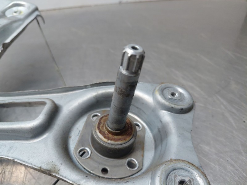 Recambio de elevalunas trasero izquierdo para opel astra j (p10) 1.7 cdti (68) referencia OEM IAM 13350758 13260131 