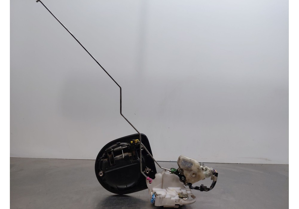 Recambio de cerradura puerta delantera derecha para nissan nt400 cabstar (f24m) 28.12, 32.12, 35.12 (f91an) referencia OEM IAM 8