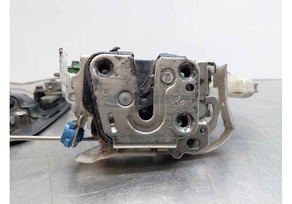 Recambio de cerradura puerta delantera izquierda para nissan nt400 cabstar (f24m) 28.12, 32.12, 35.12 (f91an) referencia OEM IAM