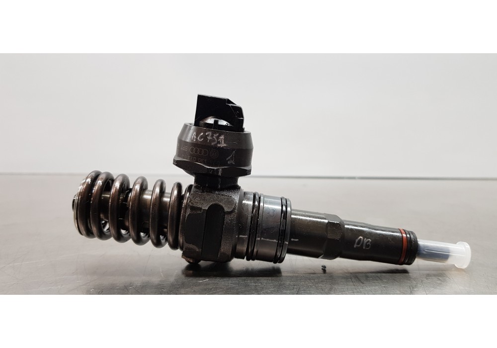 Recambio de inyector para audi a3 sportback (8p) 2.0 tdi attraction referencia OEM IAM 038130073BQ 0414720312 