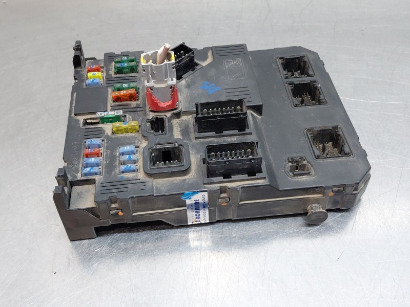 Recambio de caja reles / fusibles para peugeot partner monospace (5_, g_) 2.0 hdi referencia OEM IAM   
