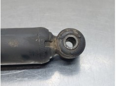 Recambio de amortiguador delantero izquierdo para nissan nt400 cabstar (f24m) 28.12, 32.12, 35.12 (f91an) referencia OEM IAM 561 2