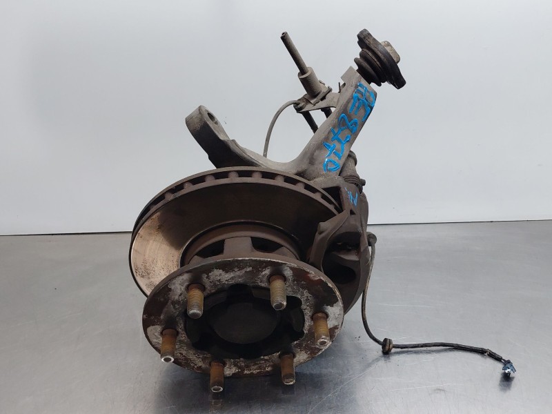 Recambio de mangueta delantera izquierda para nissan nt400 cabstar (f24m) 28.12, 32.12, 35.12 (f91an) referencia OEM IAM   