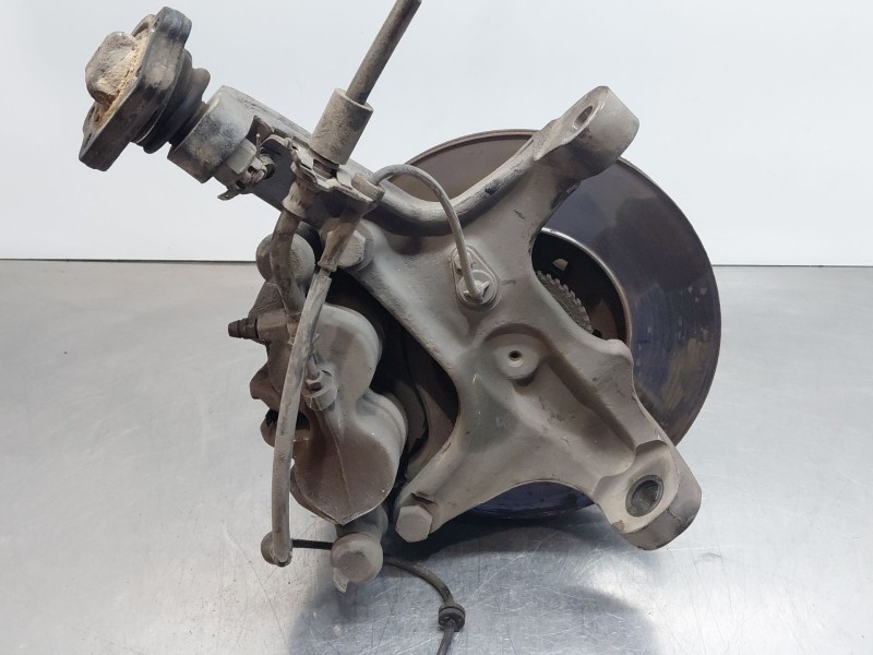 Recambio de mangueta delantera izquierda para nissan nt400 cabstar (f24m) 28.12, 32.12, 35.12 (f91an) referencia OEM IAM   