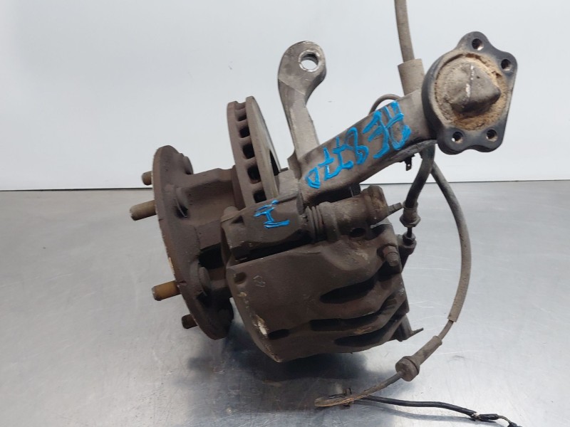 Recambio de mangueta delantera izquierda para nissan nt400 cabstar (f24m) 28.12, 32.12, 35.12 (f91an) referencia OEM IAM   