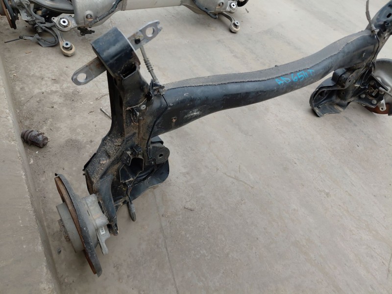 Recambio de puente trasero para peugeot 5008 allure referencia OEM IAM 9822361680  