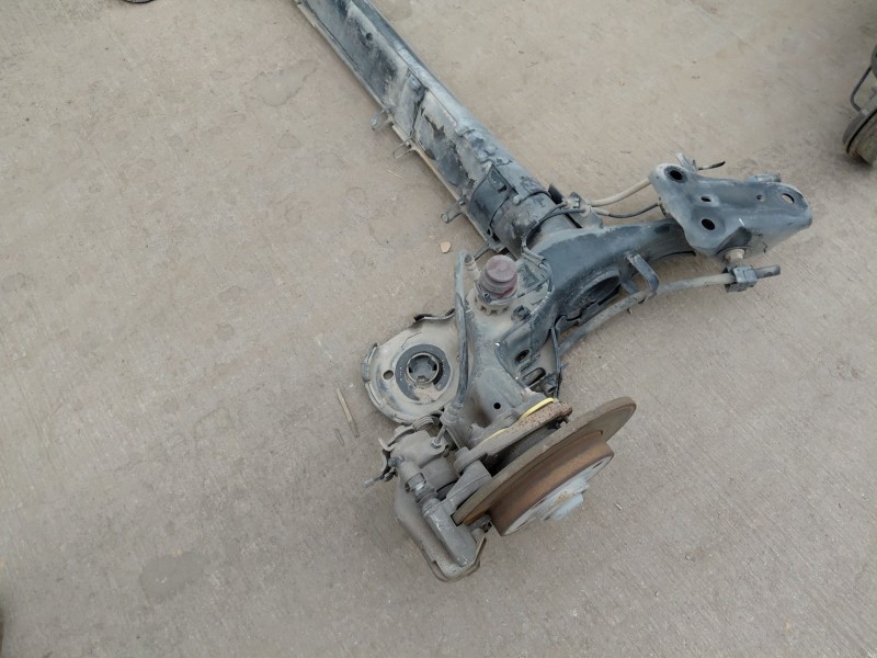 Recambio de puente trasero para peugeot 2008 i (cu_) 1.2 thp 110 / puretech 110 referencia OEM IAM 1607197180  