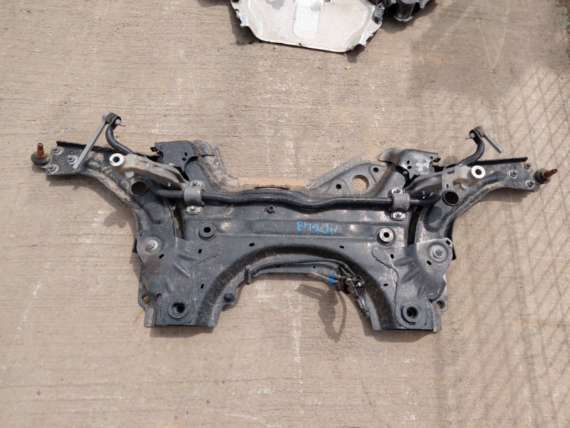 Recambio de puente delantero para peugeot 308 acces referencia OEM IAM   