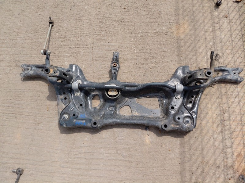 Recambio de puente delantero para volkswagen t-roc r-line referencia OEM IAM   