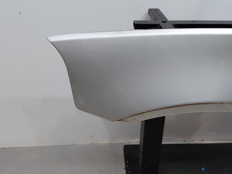 Recambio de aleta delantera izquierda para bmw x3 (e83) 2.0 d referencia OEM IAM   