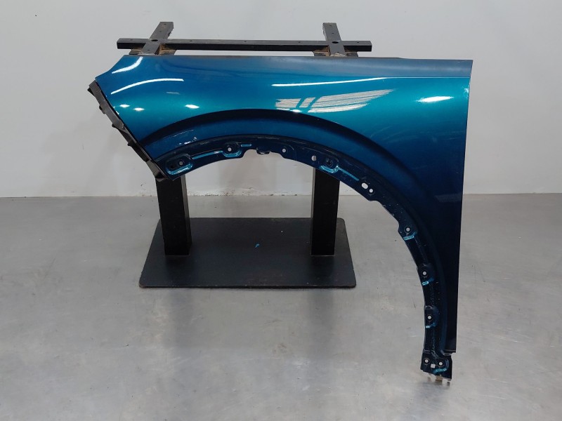 Recambio de aleta delantera izquierda para peugeot 3008 hybrid 3008 referencia OEM IAM 9839494380  