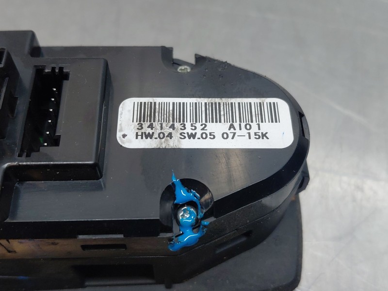 Recambio de mando elevalunas delantero izquierdo para bmw x3 (e83) 2.0 d referencia OEM IAM 61313414352  
