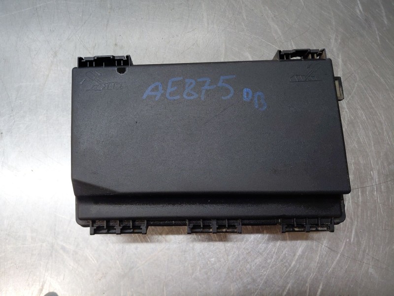 Recambio de caja reles / fusibles para opel astra h (a04) 1.7 cdti (l48) referencia OEM IAM 13145039  