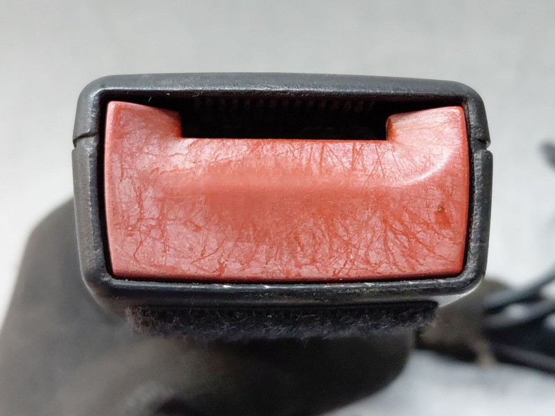Recambio de pretensor airbag izquierdo para opel astra h (a04) 1.7 cdti (l48) referencia OEM IAM 93186247  