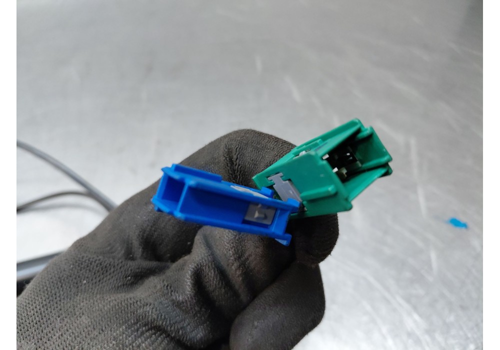 Recambio de pretensor airbag izquierdo para opel astra h (a04) 1.7 cdti (l48) referencia OEM IAM 93186247  