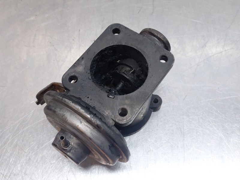 Recambio de valvula egr para bmw x3 (e83) 2.0 d referencia OEM IAM 11717804382  