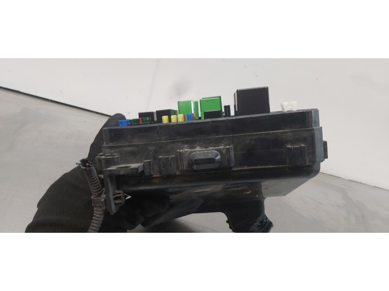 Recambio de caja reles / fusibles para citroen c-crosser exclusive referencia OEM IAM 6500FY   Recambio de caja reles / fusibles para citroen c-crosser exclusive referencia OEM IAM 6500FY
