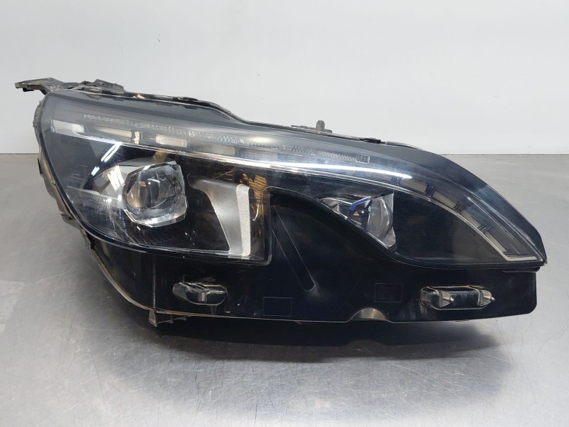 Recambio de faro derecho para peugeot 3008 active referencia OEM IAM   