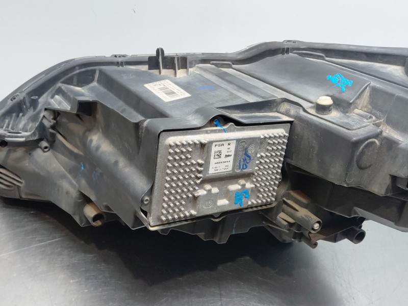 Recambio de faro derecho para peugeot 3008 active referencia OEM IAM   