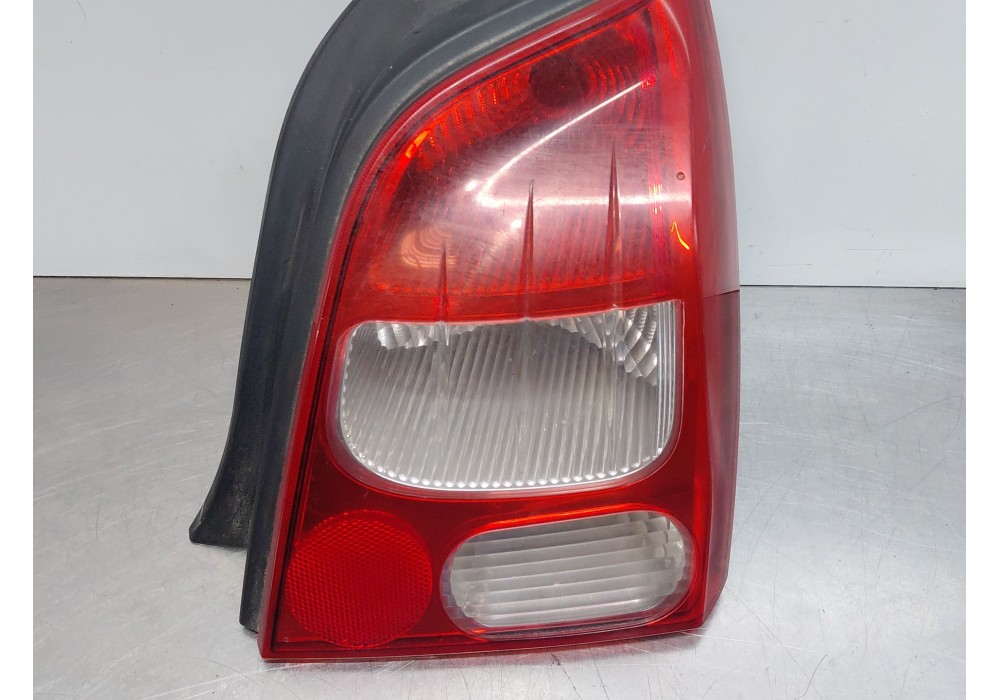 Recambio de piloto trasero derecho para renault twingo ii (cn0_) 1.2 turbo (cn0c, cn0f) referencia OEM IAM   