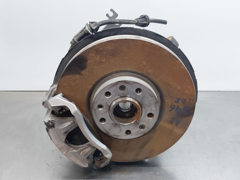 Recambio de mangueta delantera izquierda para peugeot 3008 hybrid 3008 referencia OEM IAM 1691284580  