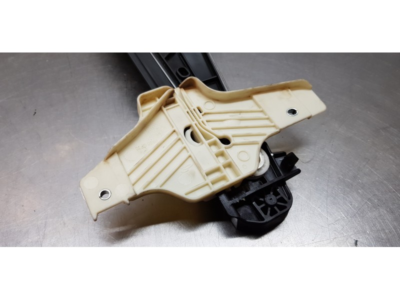 Recambio de elevalunas trasero izquierdo para peugeot 3008 style referencia OEM IAM 9830389080   Recambio de elevalunas trasero izquierdo para peugeot 3008 style referencia OEM IAM 9830389080