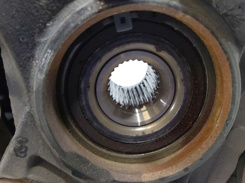 Recambio de mangueta delantera izquierda para peugeot 3008 hybrid 3008 referencia OEM IAM 1691284580  