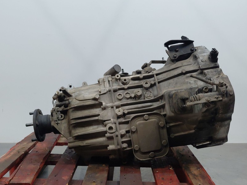 Recambio de caja cambios para nissan nt400 cabstar (f24m) 28.12, 32.12, 35.12 (f91an) referencia OEM IAM 32010LC61A  