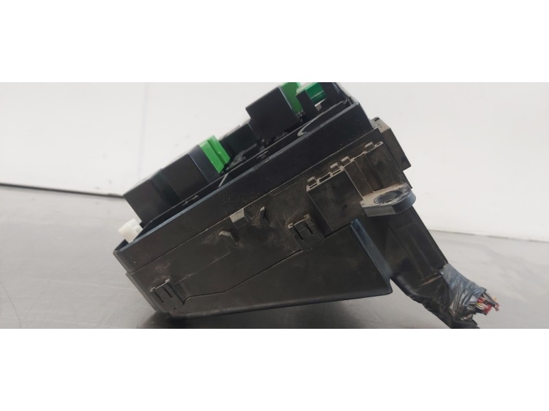 Recambio de caja reles / fusibles para citroen c-crosser exclusive referencia OEM IAM 6500FY   Recambio de caja reles / fusibles para citroen c-crosser exclusive referencia OEM IAM 6500FY