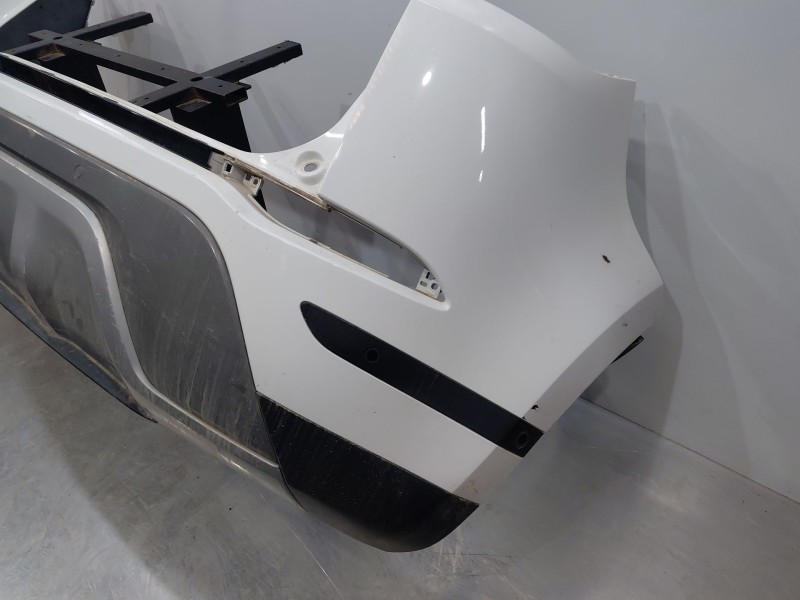Recambio de paragolpes trasero para land rover range rover evoque (l551) 2.0 d180 mhev 4x4 referencia OEM IAM   