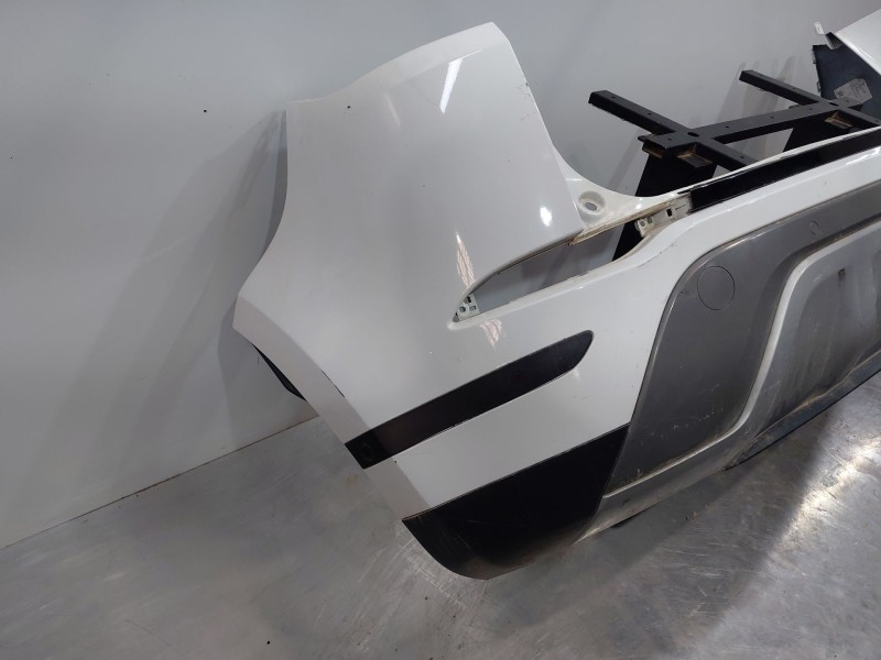 Recambio de paragolpes trasero para land rover range rover evoque (l551) 2.0 d180 mhev 4x4 referencia OEM IAM   