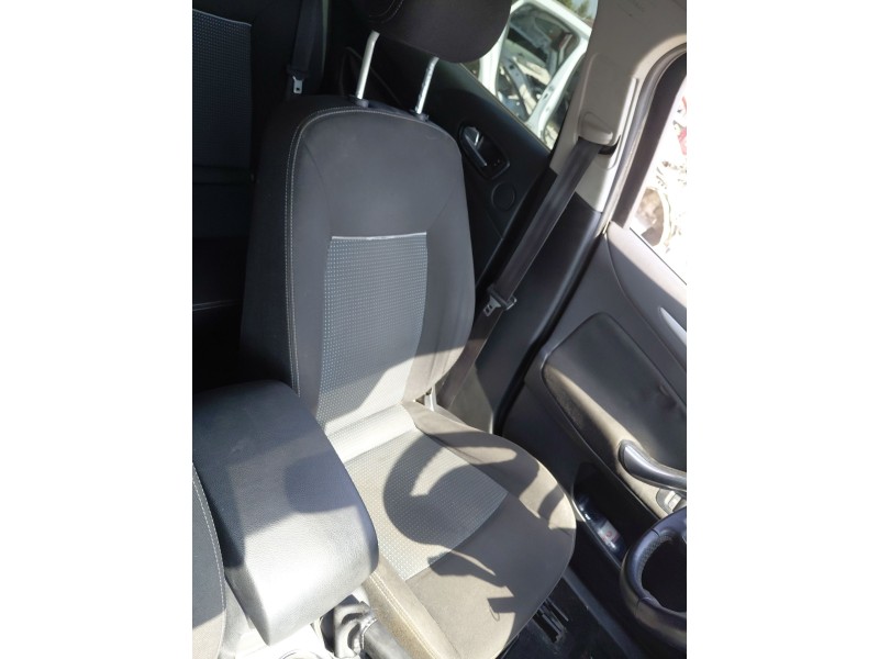ford mondeo iv turnier (ba7) del año 2010